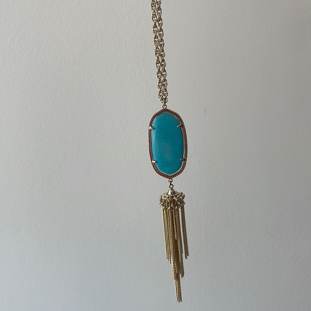 Kendra Scott - long pendant necklace